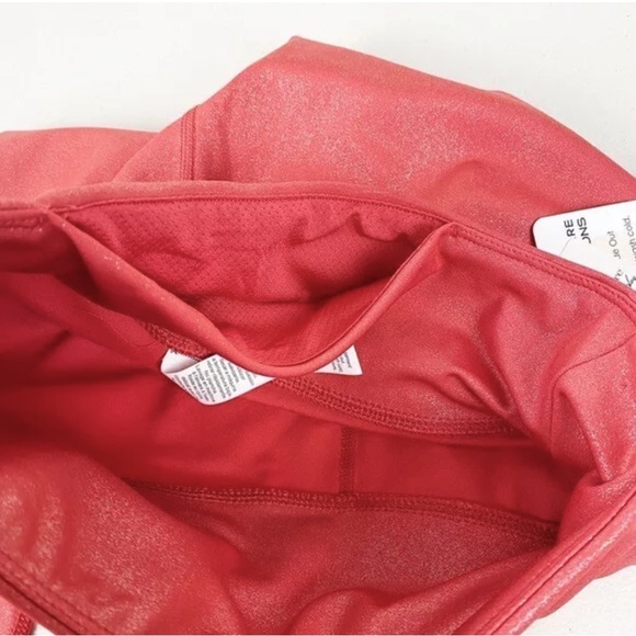 Nanette Lepore Shimmer Cranberry 7/8 crop compression leggings, size XL - Picture 3 of 5